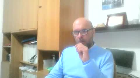Snapshot of olak21 chatting on 05/25/26, 08:53 olak21 online show from 05/25/26, 08:53