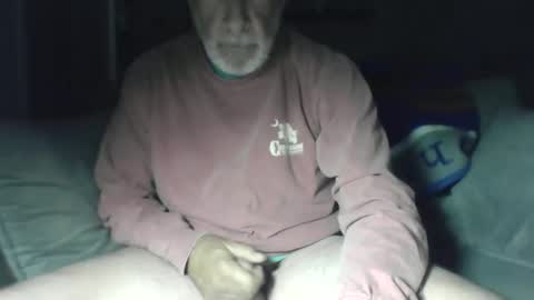 Snapshot of old_bald63 chatting on 05/17/26, 09:17 old_bald63 online show from 05/17/26, 09:17