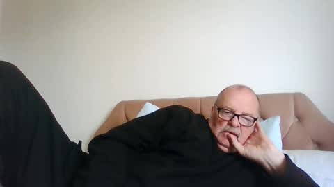 old_fkrr_ online show from 10/10/25, 10:47