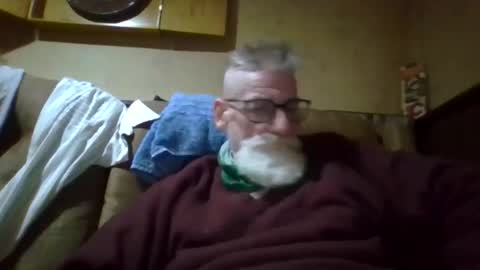 Snapshot of oldancer1959 chatting on 06/01/26, 06:04 oldancer1959 online show from 06/01/26, 06:04