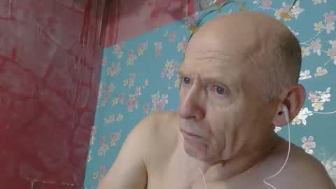 oldbuthorny62 online show from 04/13/26, 08:53