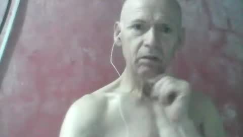 Snapshot of oldbuthorny62 chatting on 05/31/26, 01:47 oldbuthorny62 online show from 05/31/26, 01:47