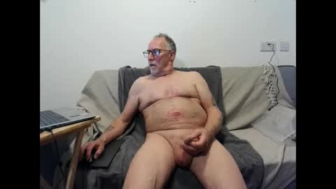 oldercock1411 online show from 11/25/25, 10:21