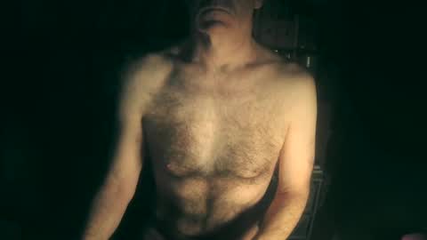 Snapshot of oldhairybastard chatting on 01/06/25, 05:52 oldhairybastard online show from 01/06/25, 05:52