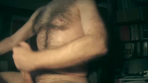 Snapshot of oldhairybastard chatting on 03/12/25, 11:01 oldhairybastard online show from 03/12/25, 11:01