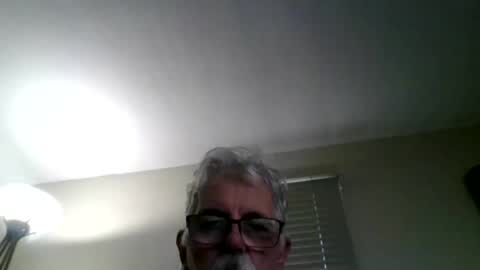 Snapshot of oldmiguy chatting on 06/22/26, 11:24 OldMIGUY online show from 06/22/26, 11:24