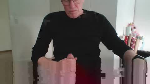 Snapshot of oldth chatting on 03/12/26, 11:16 oldth online show from 03/12/26, 11:16