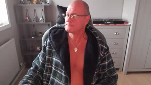 oldveteranuk online show from 04/06/26, 06:14