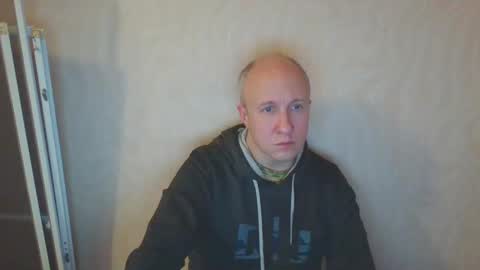 Snapshot of oleg365 chatting on 01/01/25, 07:21 figaro online show from 01/01/25, 07:21