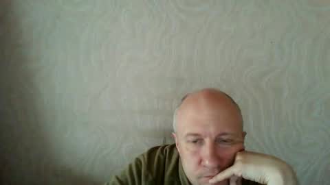 figaro online show from 04/23/26, 10:03