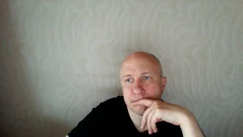 Snapshot of oleg365 chatting on 05/16/26, 06:43 figaro online show from 05/16/26, 06:43