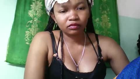 Snapshot of olgaaldy chatting on 09/12/25, 07:58 olgaaldy online show from 09/12/25, 07:58