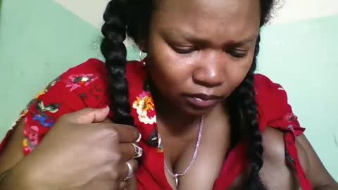 Snapshot of olgaaldy chatting on 10/18/25, 07:42 olgaaldy online show from 10/18/25, 07:42