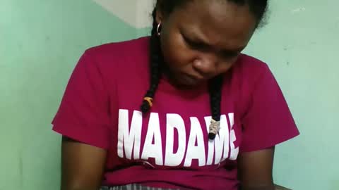 Snapshot of olgaaldy chatting on 10/24/25, 06:59 olgaaldy online show from 10/24/25, 06:59