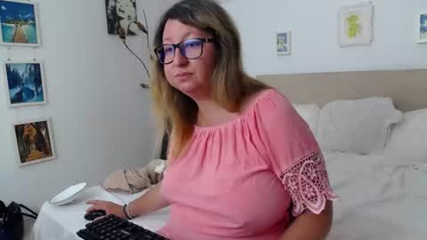 Snapshot of olgapavlova chatting on 08/04/26, 07:44 Olga Pavlova online show from 08/04/26, 07:44