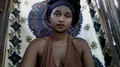 olinah610 online show from 04/09/26, 07:25