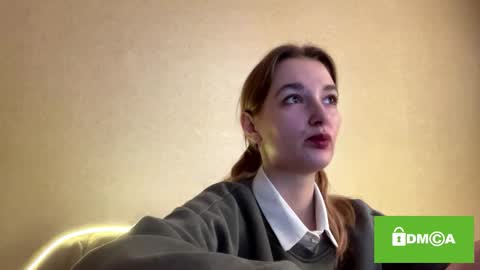 Snapshot of olivaharcar chatting on 09/28/25, 09:25 Olivia here online show from 09/28/25, 09:25