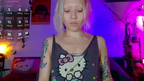 Olive online show from 04/07/26, 01:22