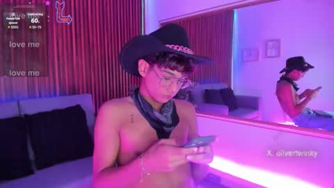 oliver20__ online show from 03/26/26, 04:29