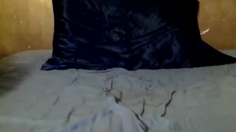 Snapshot of oliver_8 chatting on 05/26/26, 04:14 oliver_8 online show from 05/26/26, 04:14