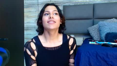 Snapshot of oliver__brown chatting on 12/15/25, 12:48 Oliver online show from 12/15/25, 12:48