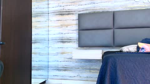 Snapshot of oliver__brown chatting on 01/17/26, 11:52 Oliver online show from 01/17/26, 11:52