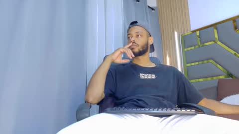 Oliver online show from 04/06/26, 06:31