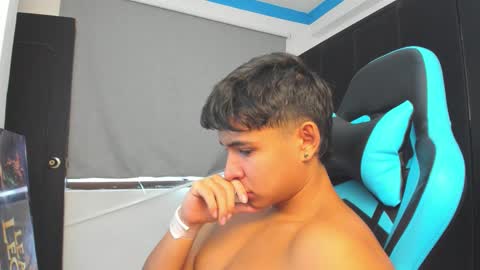 Oliver bray online show from 11/05/25, 06:30