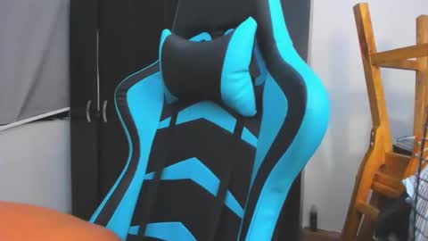 Oliver bray online show from 11/23/25, 03:28