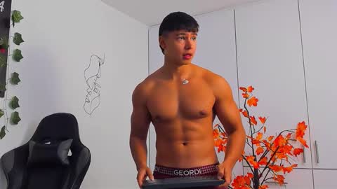 Snapshot of oliver_bray chatting on 01/09/26, 03:59 Oliver bray online show from 01/09/26, 03:59