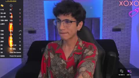 Oliver fast online show from 01/15/25, 04:25