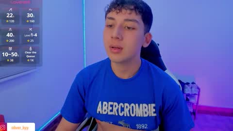 oliveeer online show from 11/12/25, 02:01