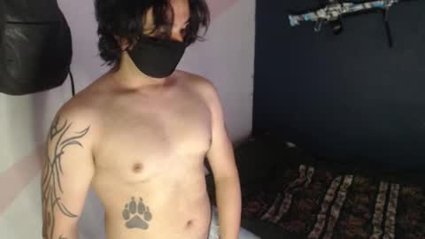 oliver_laid_2023 online show from 12/13/24, 08:15