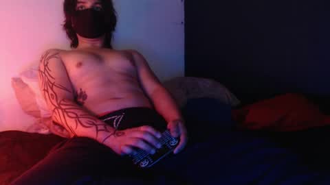 oliver_laid_2023 online show from 01/05/25, 06:24