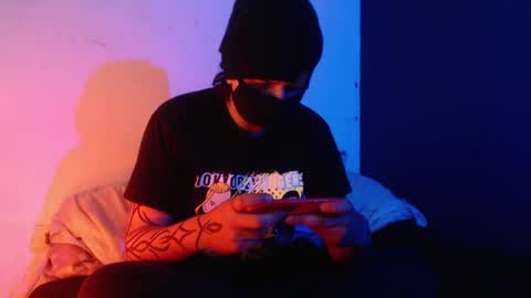 oliver_laid_2023 online show from 01/06/25, 04:58