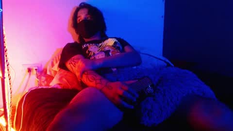 oliver_laid_2023 online show from 01/06/25, 11:07