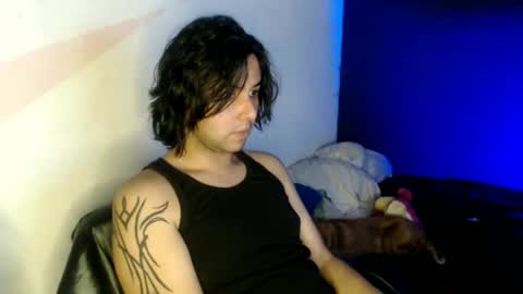 oliver_laid_2023 online show from 01/19/25, 04:14