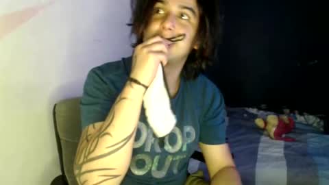 oliver_laid_2023 online show from 02/12/25, 10:59