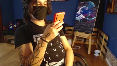 oliver_laid_2023 online show from 03/10/25, 03:01