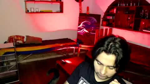 oliver_laid_2023 online show from 10/18/25, 07:09