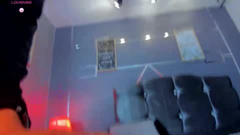 oliver mr  online show from 10/26/25, 12:27