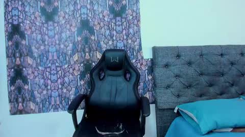 oliver_smith_2 online show from 03/02/25, 03:27