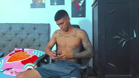 oliver_smith_2 online show from 02/28/26, 03:35