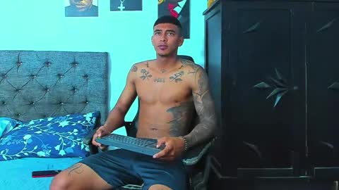 oliver_smith_2 online show from 03/23/26, 03:05