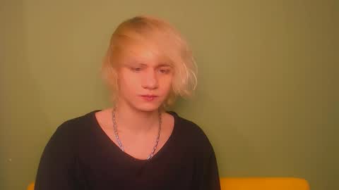 Oliver online show from 12/31/24, 01:47