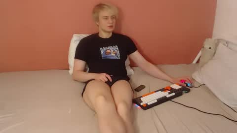 Oliver online show from 04/23/26, 01:18