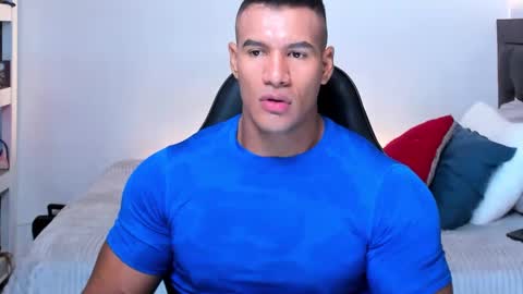 oliver_tommy online show from 09/20/25, 01:45