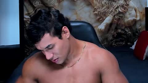 oliver_tommy online show from 11/15/25, 01:14