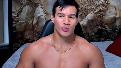 oliver_tommy online show from 11/17/25, 01:44