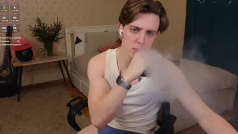 Snapshot of oliver_travis chatting on 01/11/25, 03:13 Oliver Evans online show from 01/11/25, 03:13